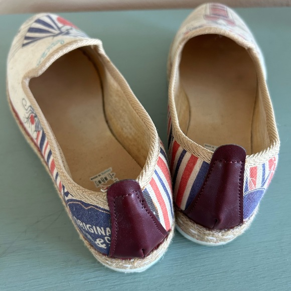 Fun Canvas Summer Flats - Picture 10 of 10